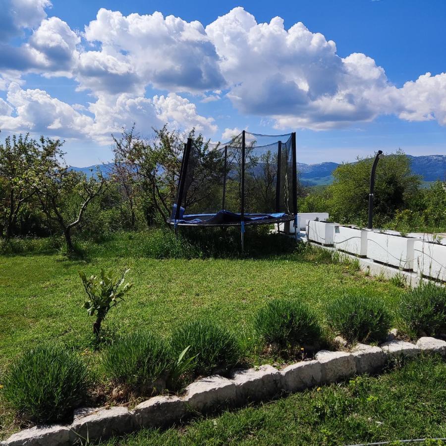Casa Di Oliva-House With Heated Pool & Jacuzzi In Trilj, Croatia Villa Exteriör bild