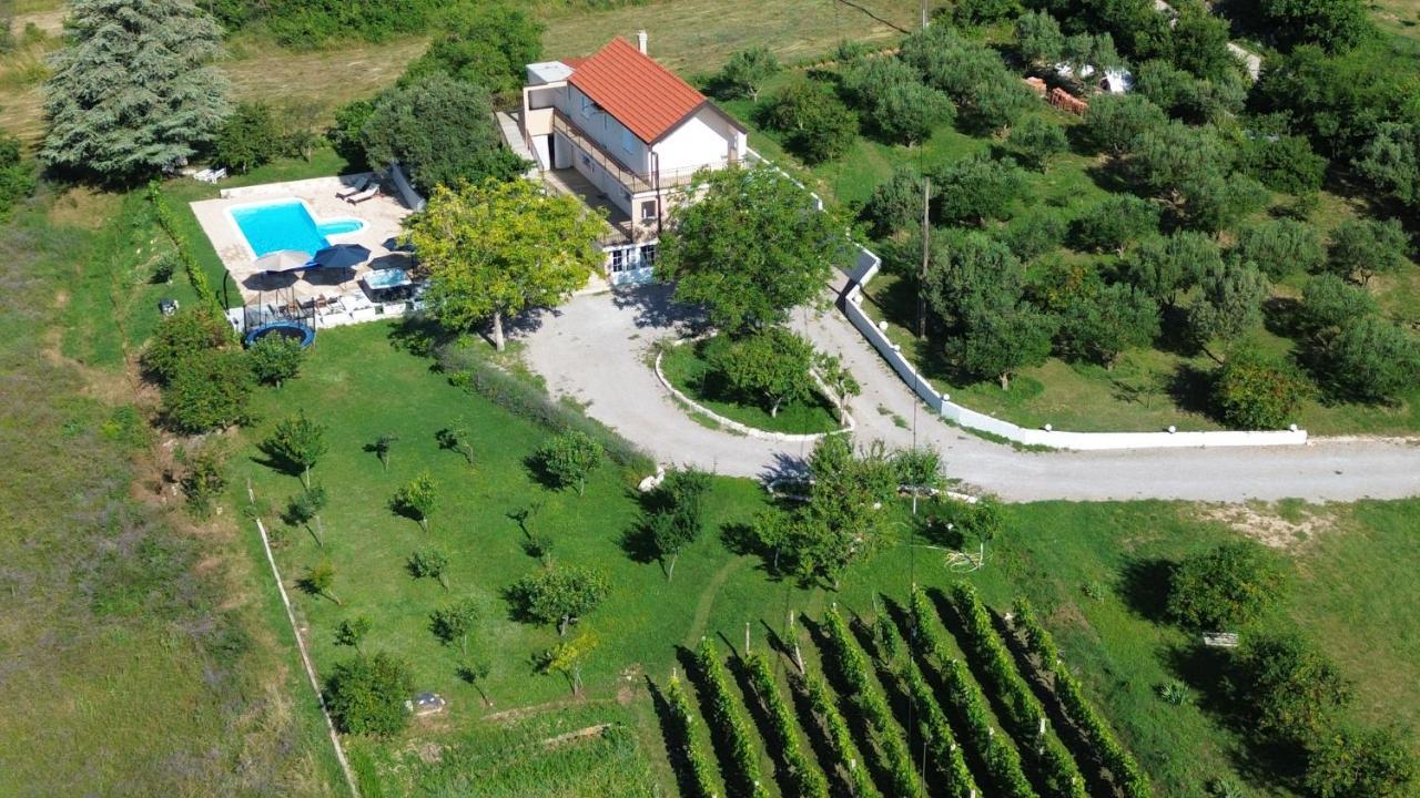 Casa Di Oliva-House With Heated Pool & Jacuzzi In Trilj, Croatia Villa Exteriör bild